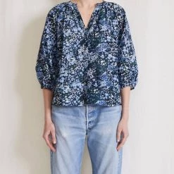 Promo โ Apiece Apart Mitte Top in Bold Blomster Blue - ๐ฉ women ๐