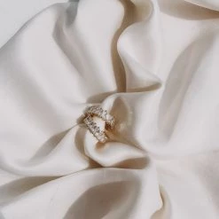 Wholesale ⌛ HEYMAEVE House of Highclere Small Hoops - 👩 women 😍